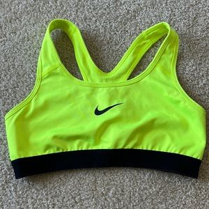 Nike sports bra size S